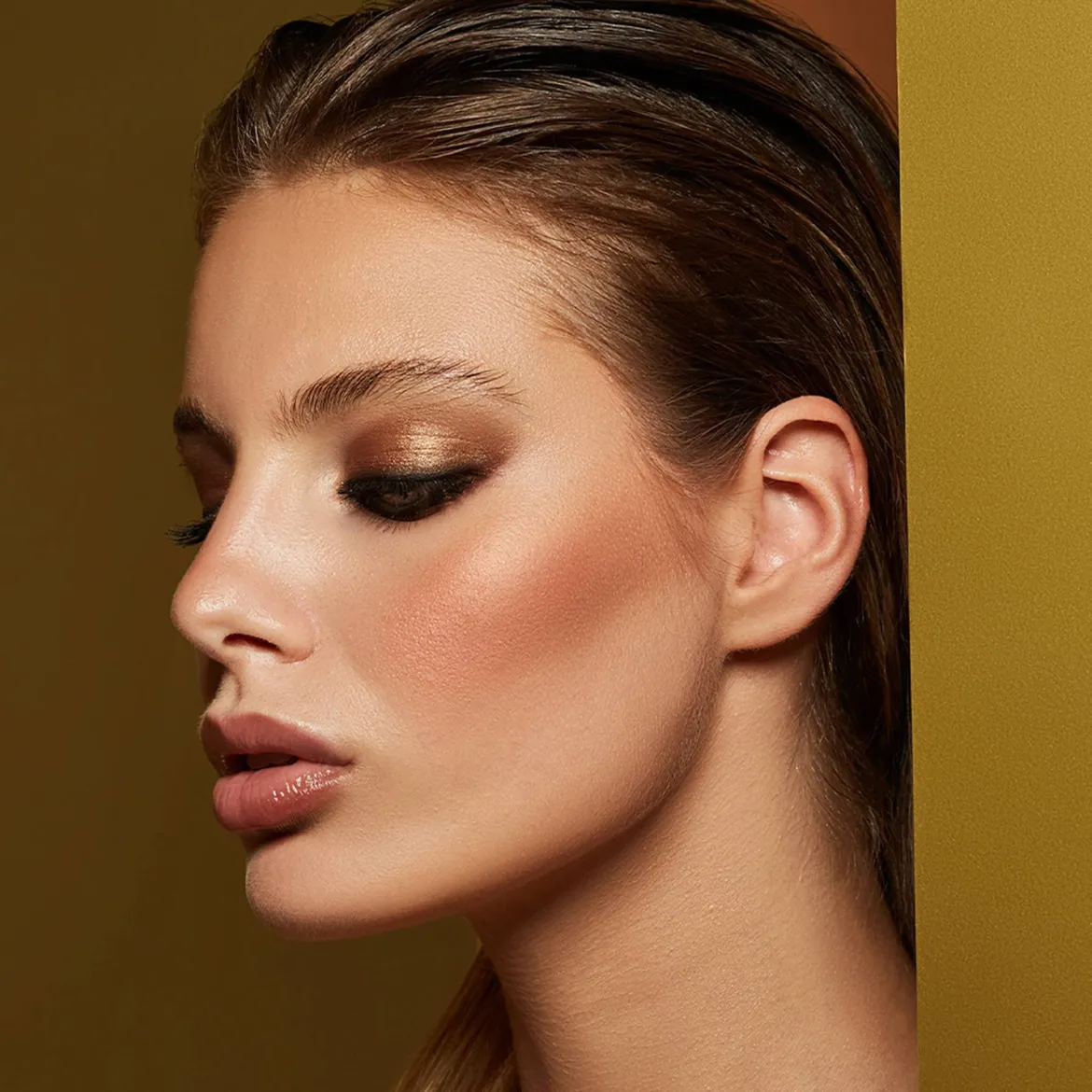 Mia Tan Builder Shimmer бронзатор шимерний 02 Deep Tan 15г — Photo 1